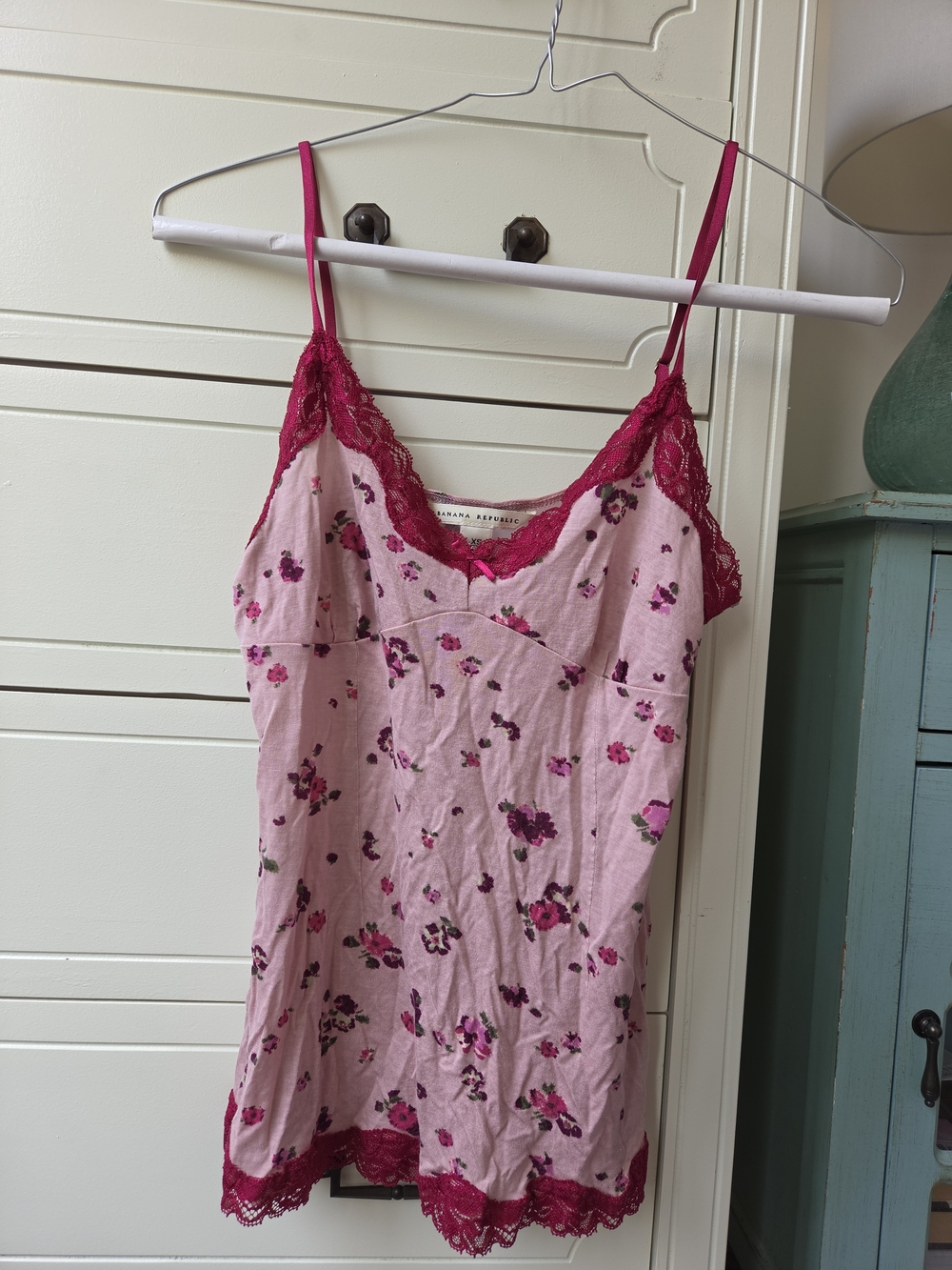 Feminine Pink Floral Lace Trim Cami - Banana Republic